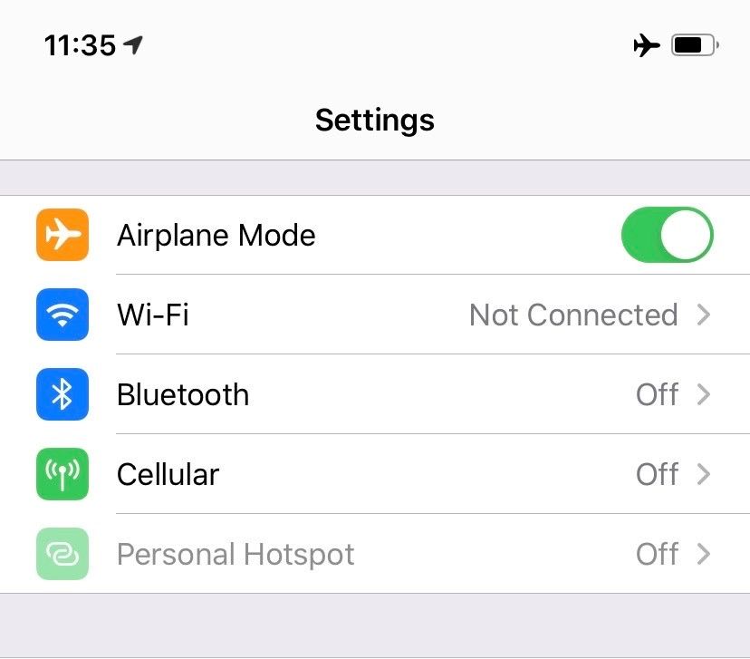 Why You Should Turn On Airplane Mode While On A Flight Greenr Community